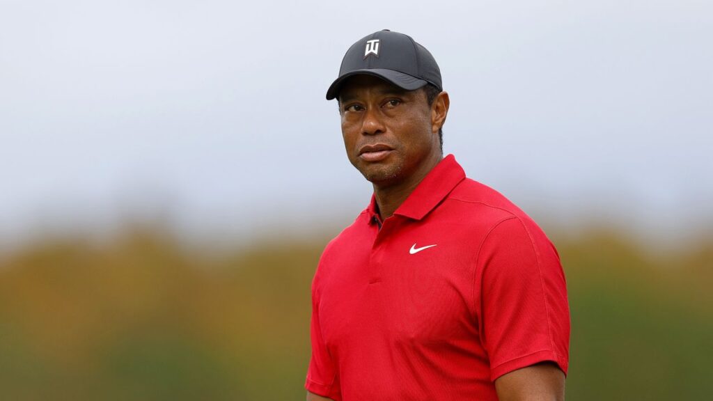 Tiger Woods e Nike anunciam fim de parceria histórica após 27 anos